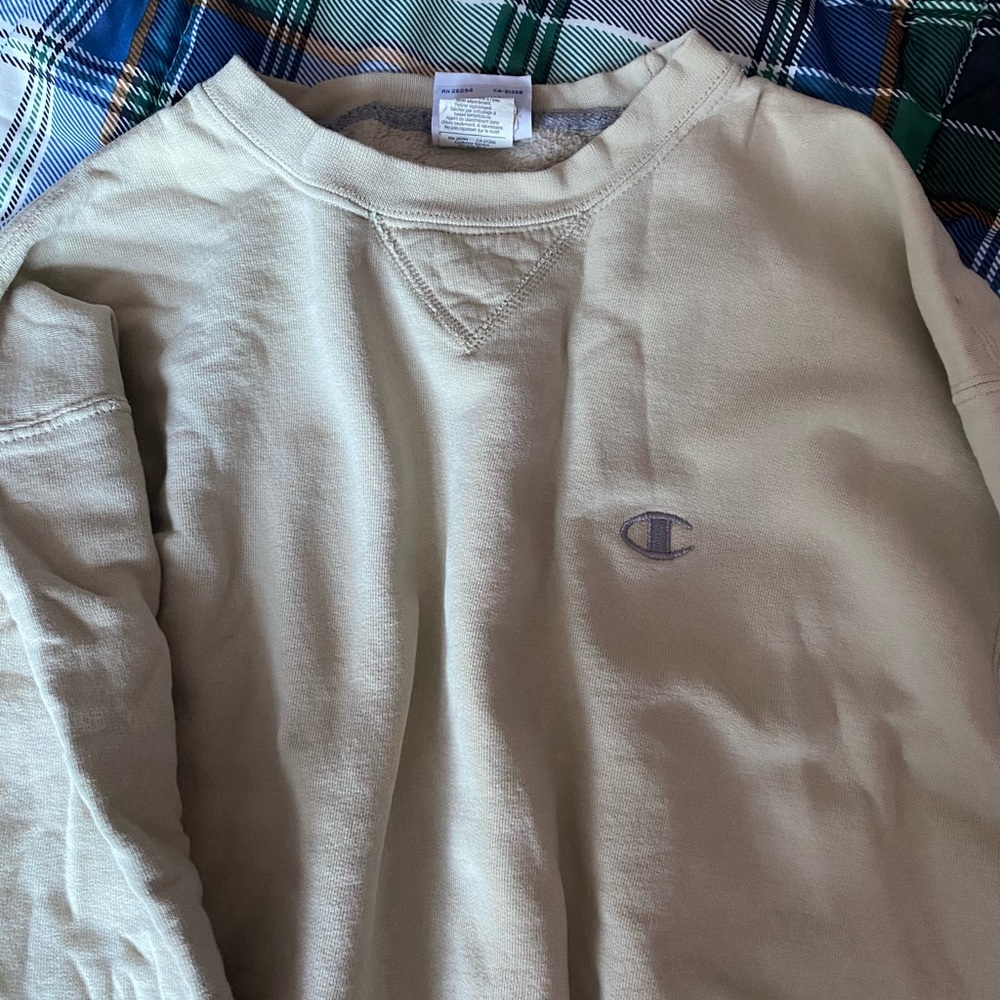 tan champion sweatshirt!